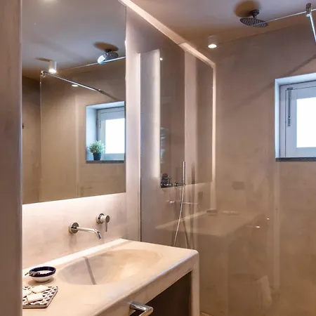 Vico San Lorenzo - A Salina Guest house *