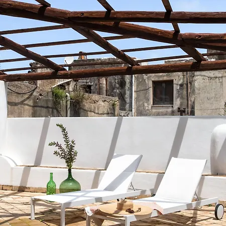 Vico San Lorenzo - A Salina Guest house