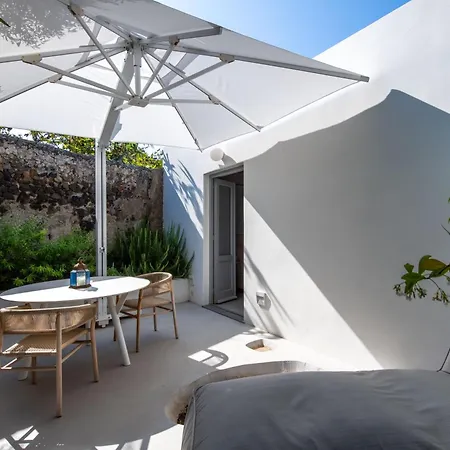 Vico San Lorenzo - A Salina Guest house *