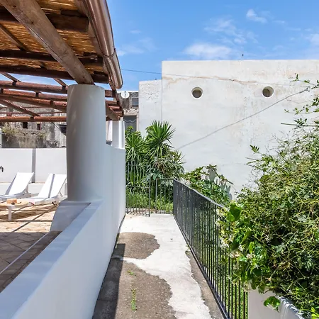 Gæstehus Vico San Lorenzo - A Salina 4*